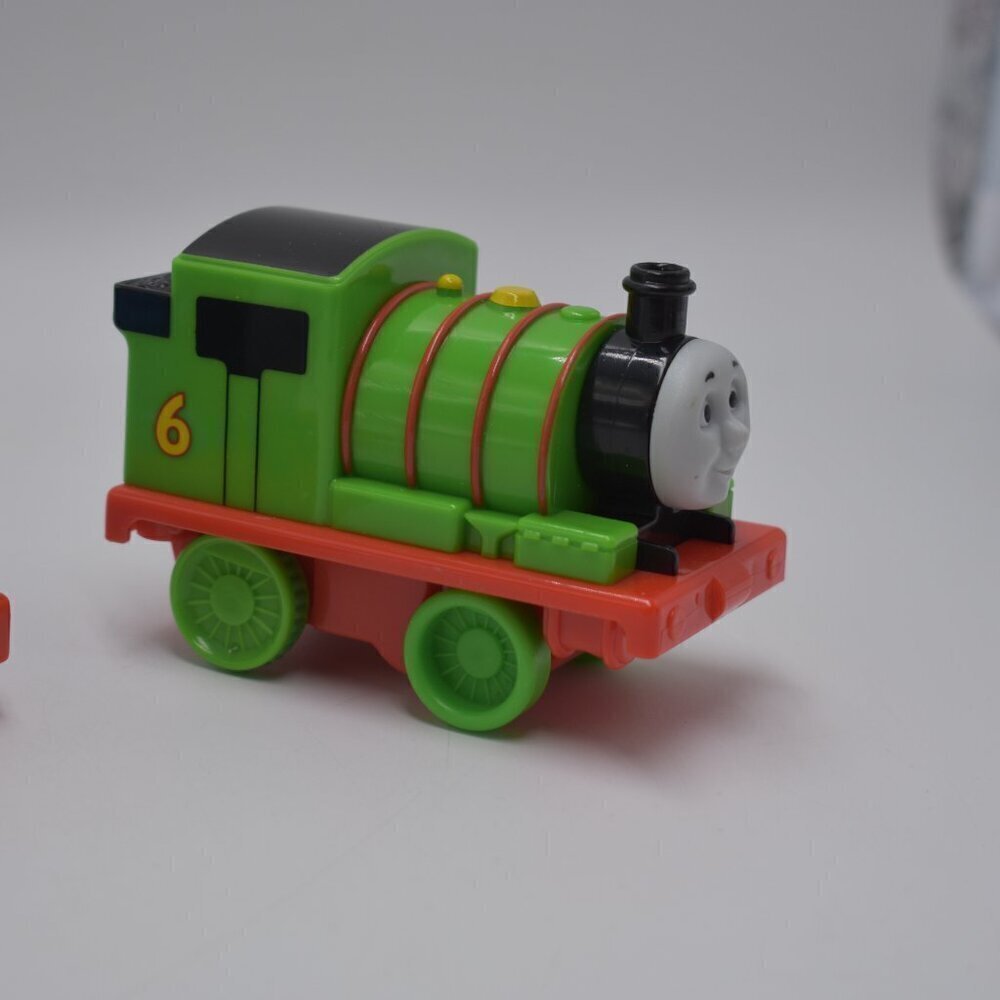 Thomas & Friends Pull-Back Trains Thomas and Percy 6 Plastic Engine 2009 - 2013 - Picture 6 of 8